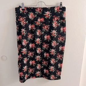 LulaRoe skirt - floral - size medium